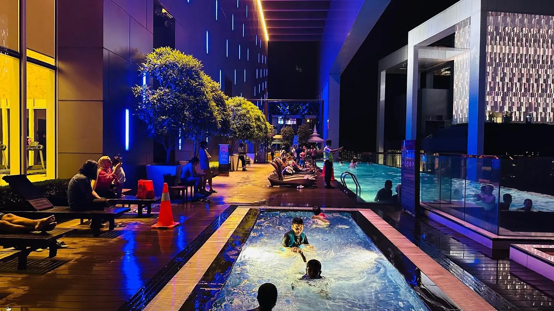 The Platinum Kuala Lumpur By Skyscraper Hotel 5*,